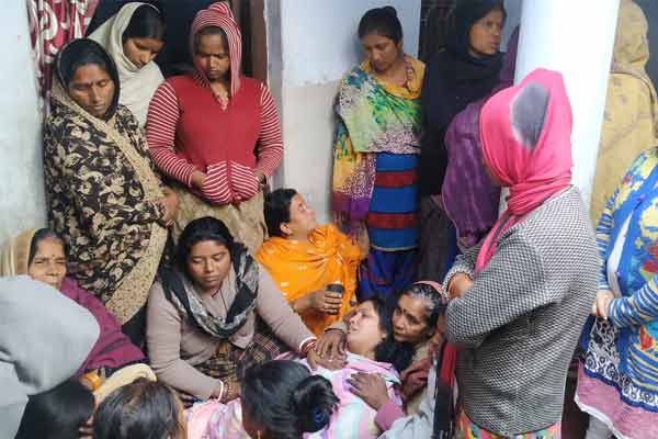 कोडरमा : इंटर के स्टूडेंट ने फांसी लगाकर की आत्महत्या
