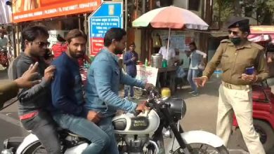 Photo of धनबाद:  ट्रैफिक पुलिस ने चलाया सघन जांच अभियान, लोग पैरवी का देते रहे हवाला  