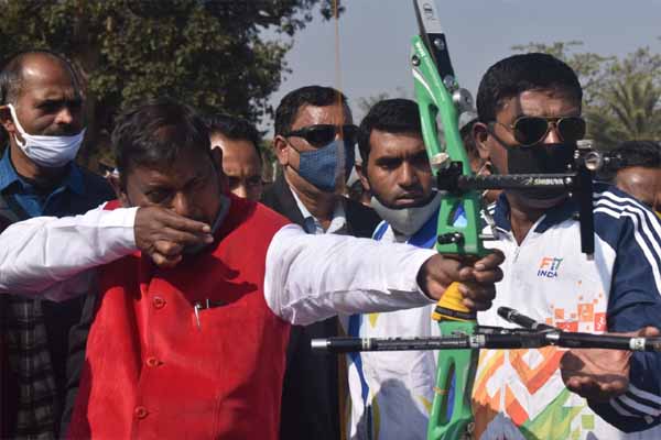 खूंटी के टकरा में हॉकी स्टेडियम बनेगा, हॉकी और आर्चरी एकेडमी होगी शुरू : अर्जुन मुंडा
