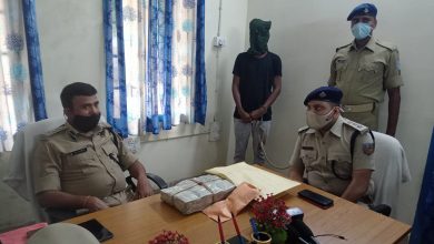 Photo of जामताड़ा के साइबर ठग से अब तक की सबसे बड़ी बरामदगी, 14 लाख नकदी के साथ धराया