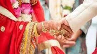 Photo of 28 साल की शातिर महिला ने 10 नकली शादियां करके पतियों को लगाया लाखों का चूना, जानें पूरा मामला