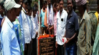 Photo of Jamshedpur: चाकुल‍िया नगर पंचायत क्षेत्र में नाली न‍िर्माण कार्य का श‍िलान्‍यास 