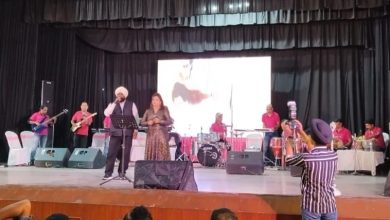 Photo of jamshedpur-entertainment-जमशेदपुर के कलाकारों ने बॉलीवुड के मेलॉडी किंग कुमार सानू के गीतों की सजायी महफिल, गाये एक से बढ़कर एक सदाबहार गाने, दर्शक हुए झूमने पर मजबूर