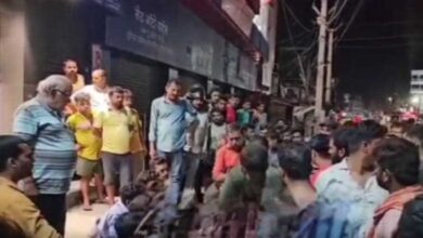 Photo of जमीन विवाद में झड़प, चाकू मारकर दो युवकों को किया घायल
