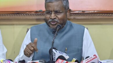 Photo of बाबूलाल मरांडी ने नगरपालिका सेवा संवर्ग परीक्षा के रिजल्ट पर उठाया सवाल, कहा- चुनाव में बेरोजगार युवा देंगे सरकार को जवाब